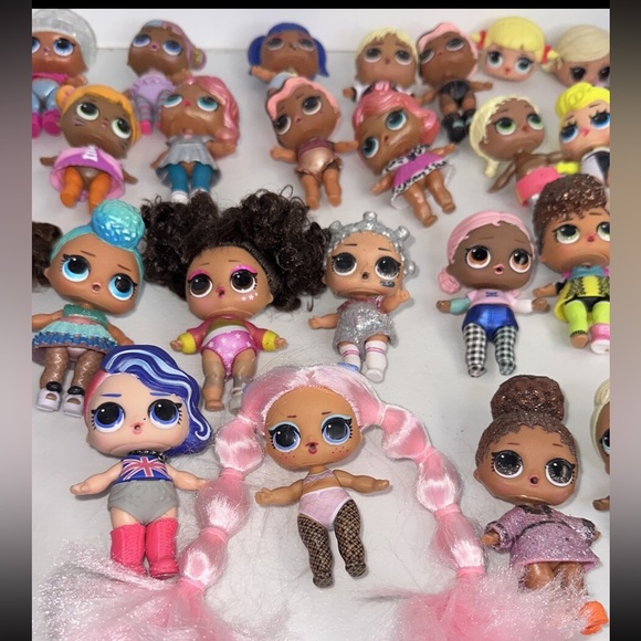 Lot 2088 ❤️ LOL Surprise dolls and accessories 48 total in lot - Picture 3 of 11